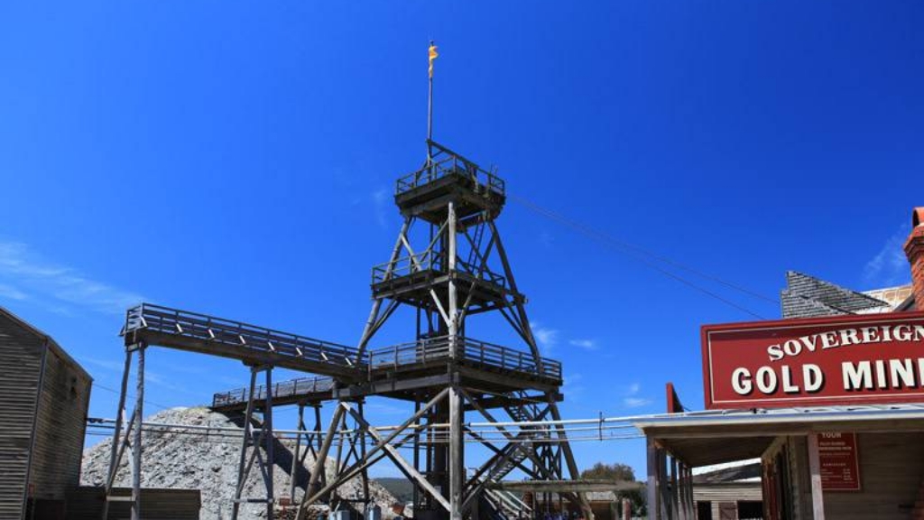 巴拉热特金矿镇风景